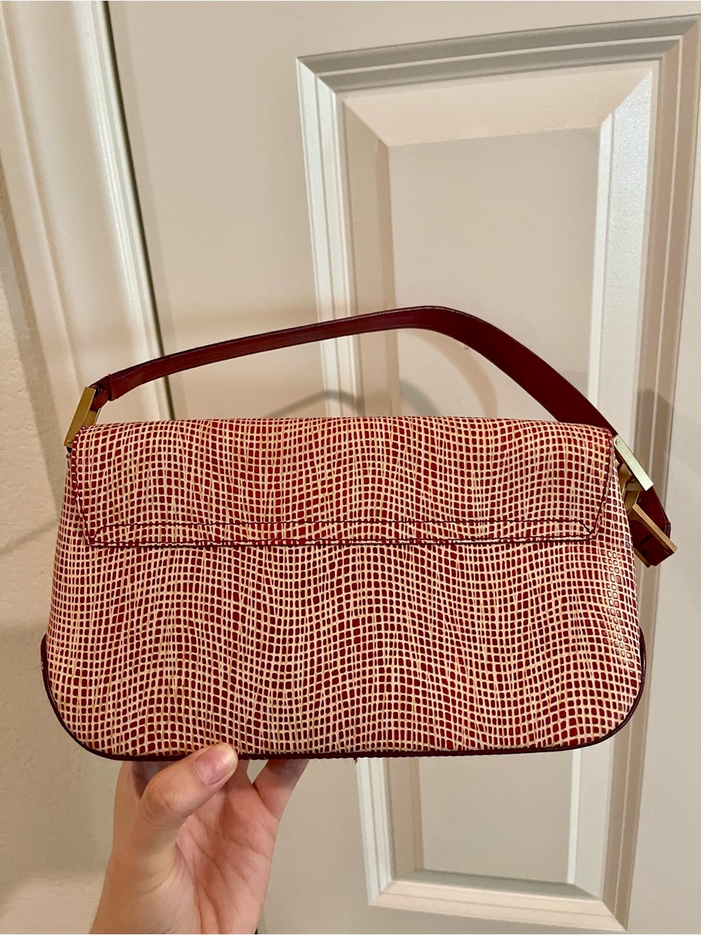 Salvatore Ferragamo Gancini Shoulder Bag Beige Red Leather - Picture 4 of 9
